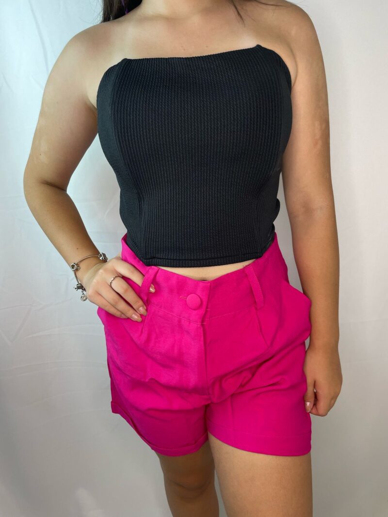 Conjunto Blusa Preta + Short Rosa - Image 5